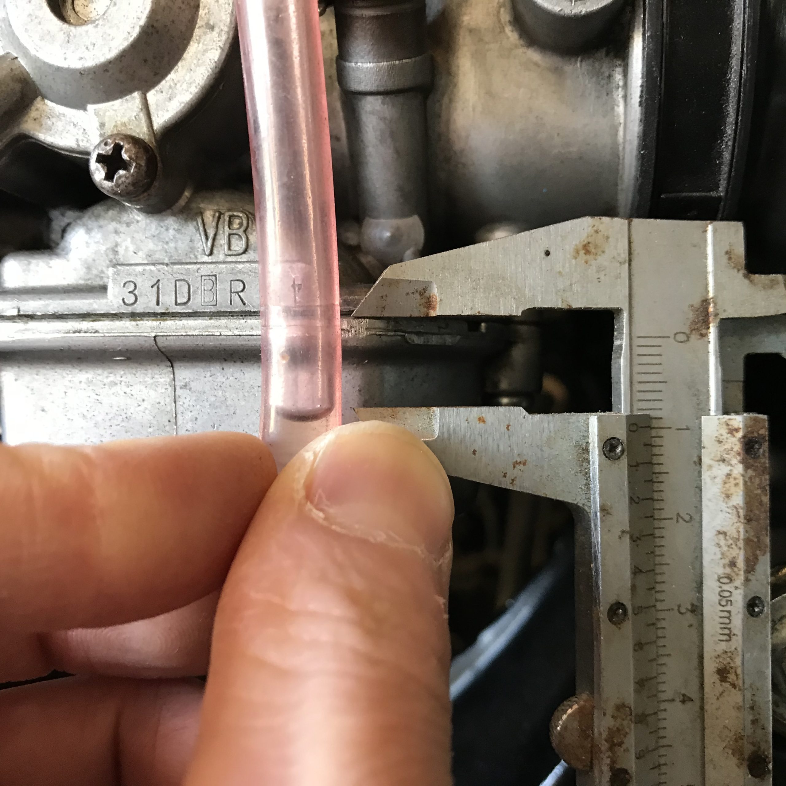 CM400Tのキャブレター（CB400T ホーク2と共通）の